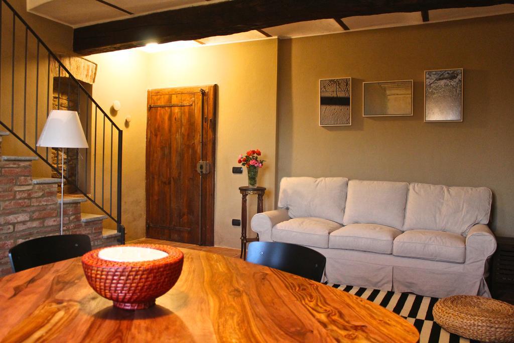 Appartement Casa Cucco à Serralunga d'Alba Extérieur photo